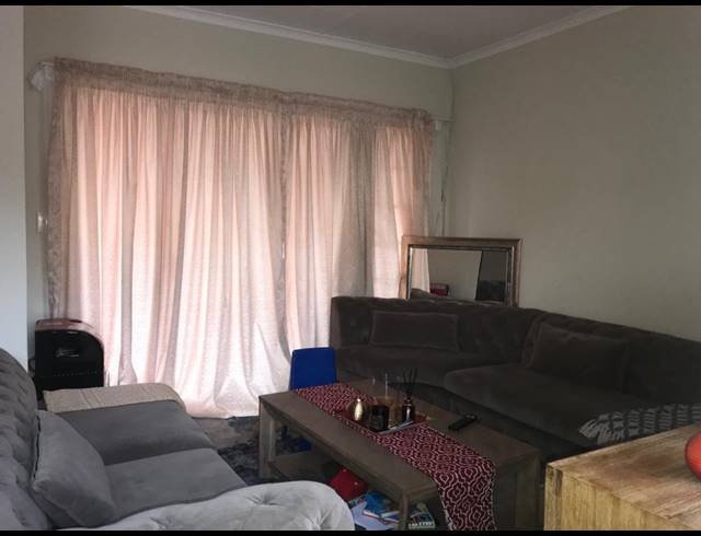 2 BEDROOM TOWNHOUSE RENTED IN KOSMOSDAL